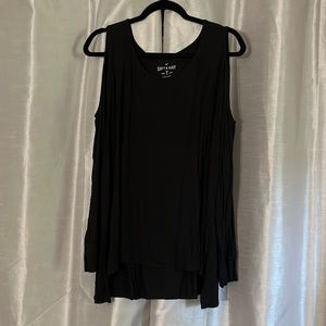 Black- shoulder hole long sleeve shirt